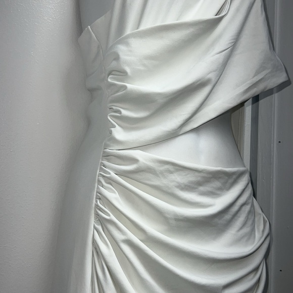 Sold other NWT Off white SHEIN asymmetrical 1 evening long open waist dress - Picture 3 of 4